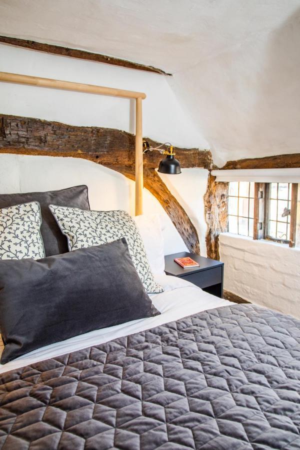 Villa 3 Masons Court The Oldest House In Stratford Upon Avon, Warwickshire. Extérieur photo